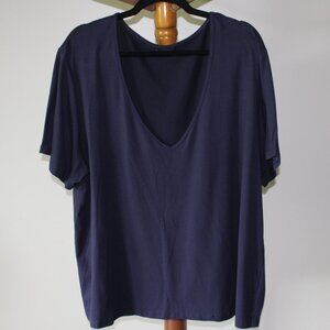 Deep V-neck tee